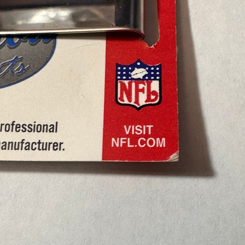 Atlanta Falcons Pewter 3D Siskiyou Money Clip - Picture 8 of 8